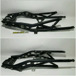 07 11 TRIUMPH 675 subframe arrière-TE7-4378.9O--Triumph