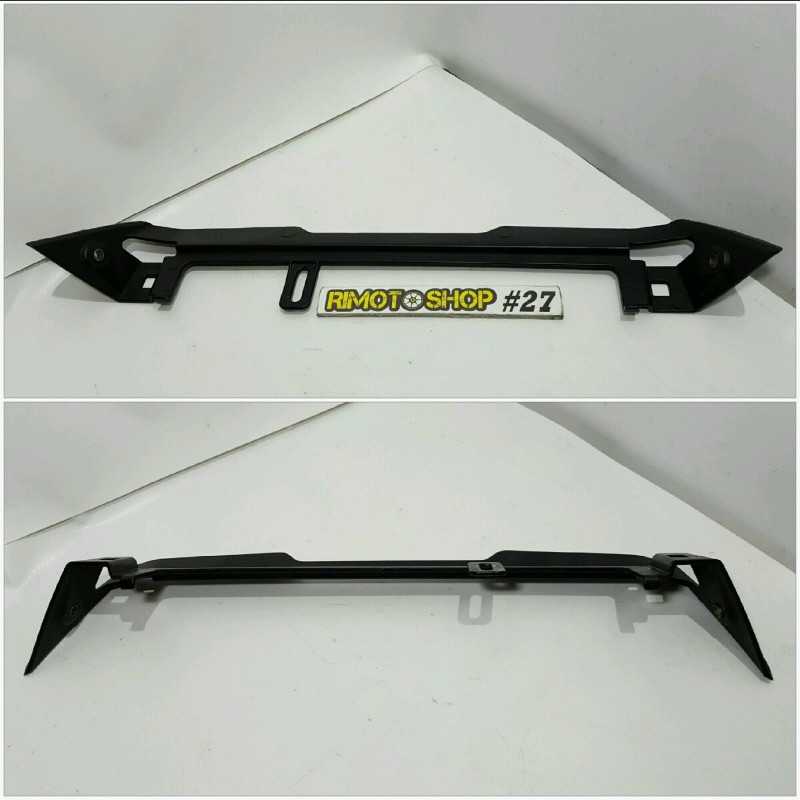 08 2010 APRILIA DORSODURO 750 plastique