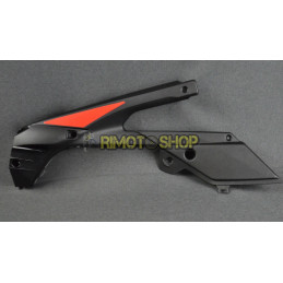 CARENA SOTTOSELLA SX NERO + ADESIVO 09 APRILIA RS 125 09-AP8184870-RiMotoShop